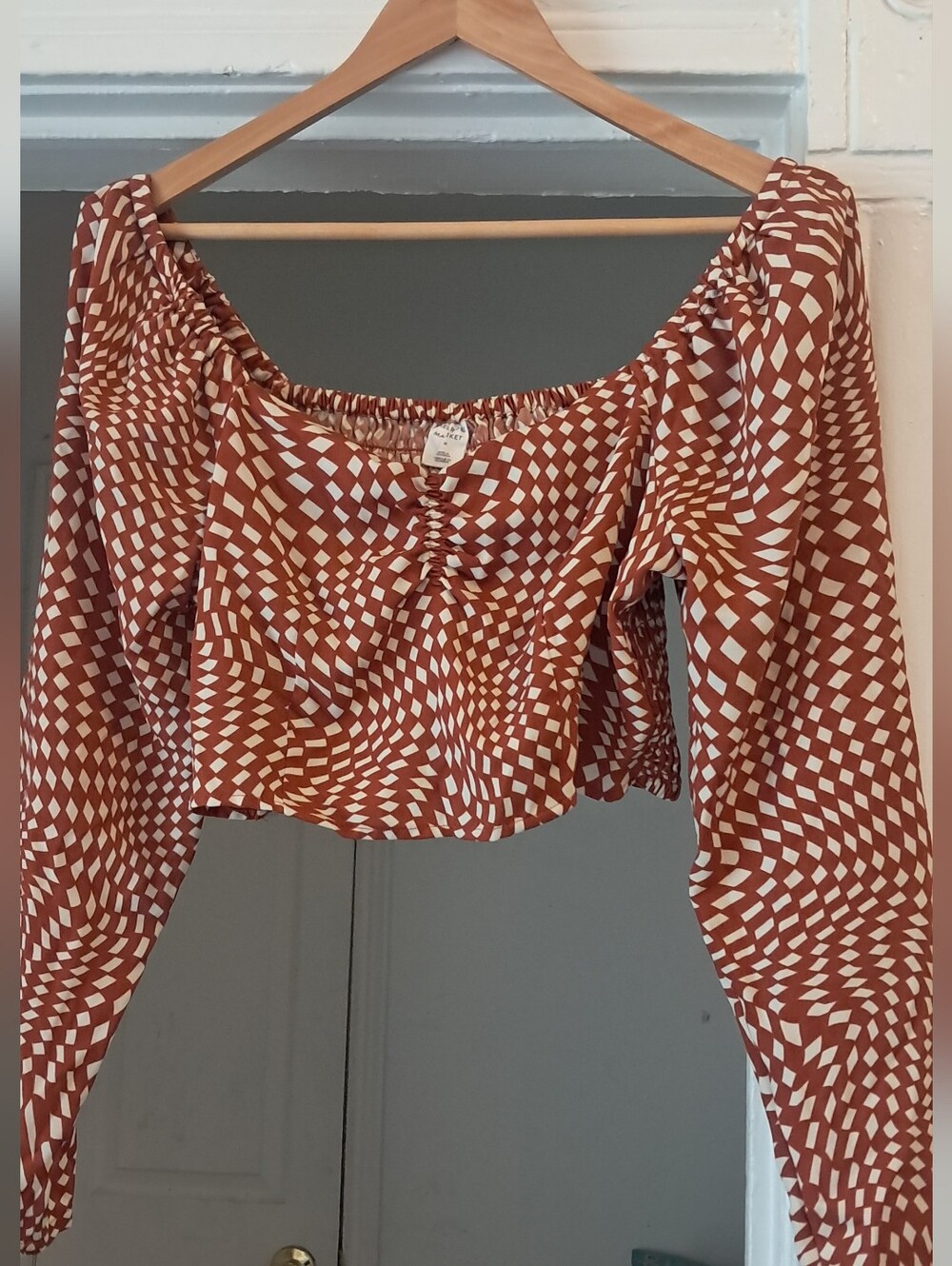 Melrose & Market Long Sleeve Cropped Top - Picture 1 of 5